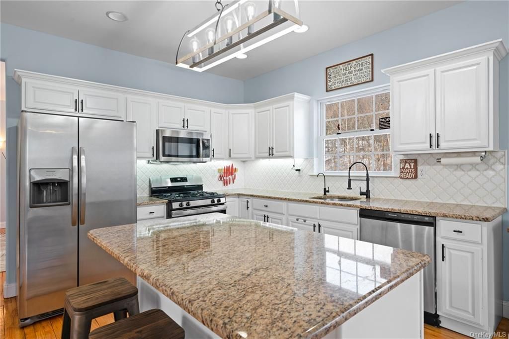 91 Glen Rock Circle