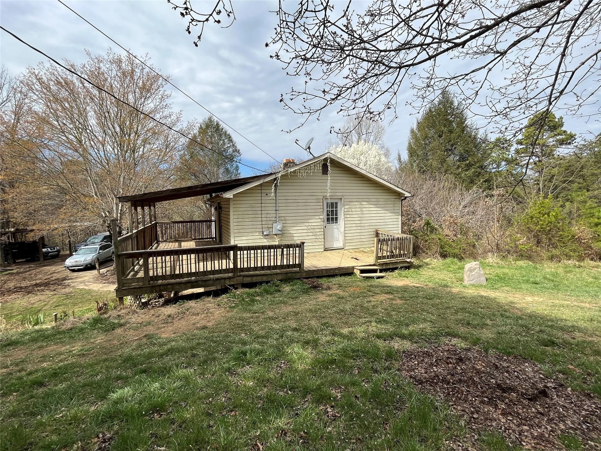 40 Smith Valley Road