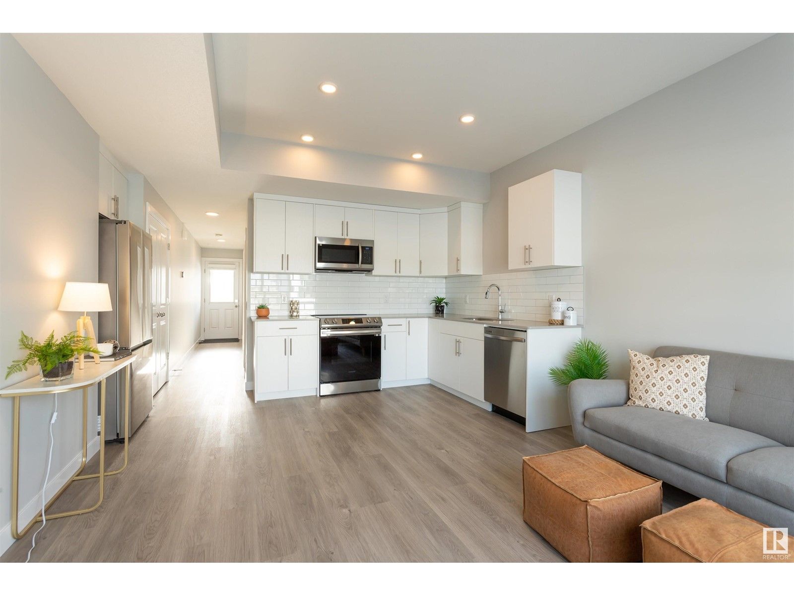 2916 COUGHLAN GR SW SW
