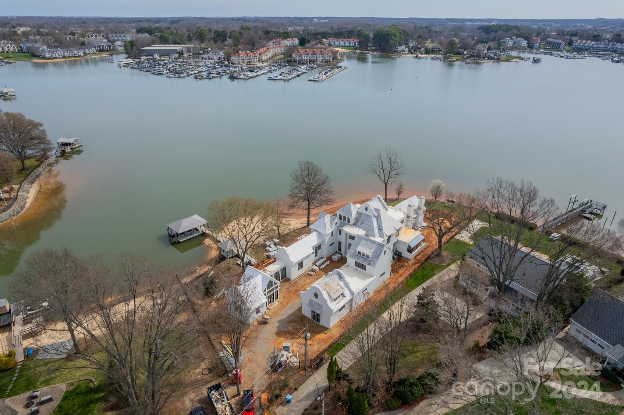 18000 Whispering Oaks Drive