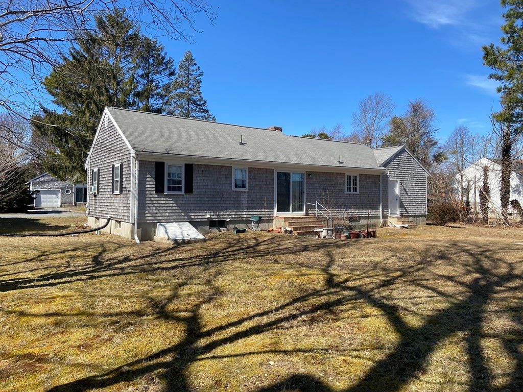 14 Captain Blount Rd