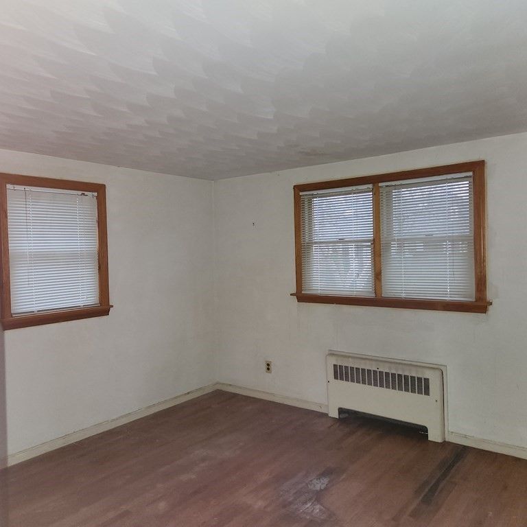 15 Willis Rd