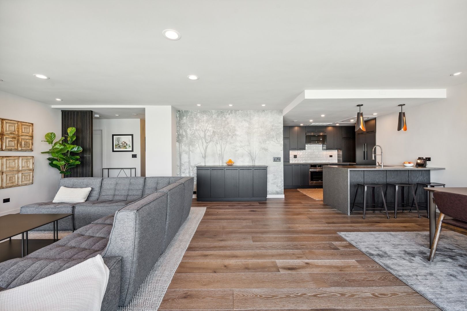 880 N Lake Shore Drive