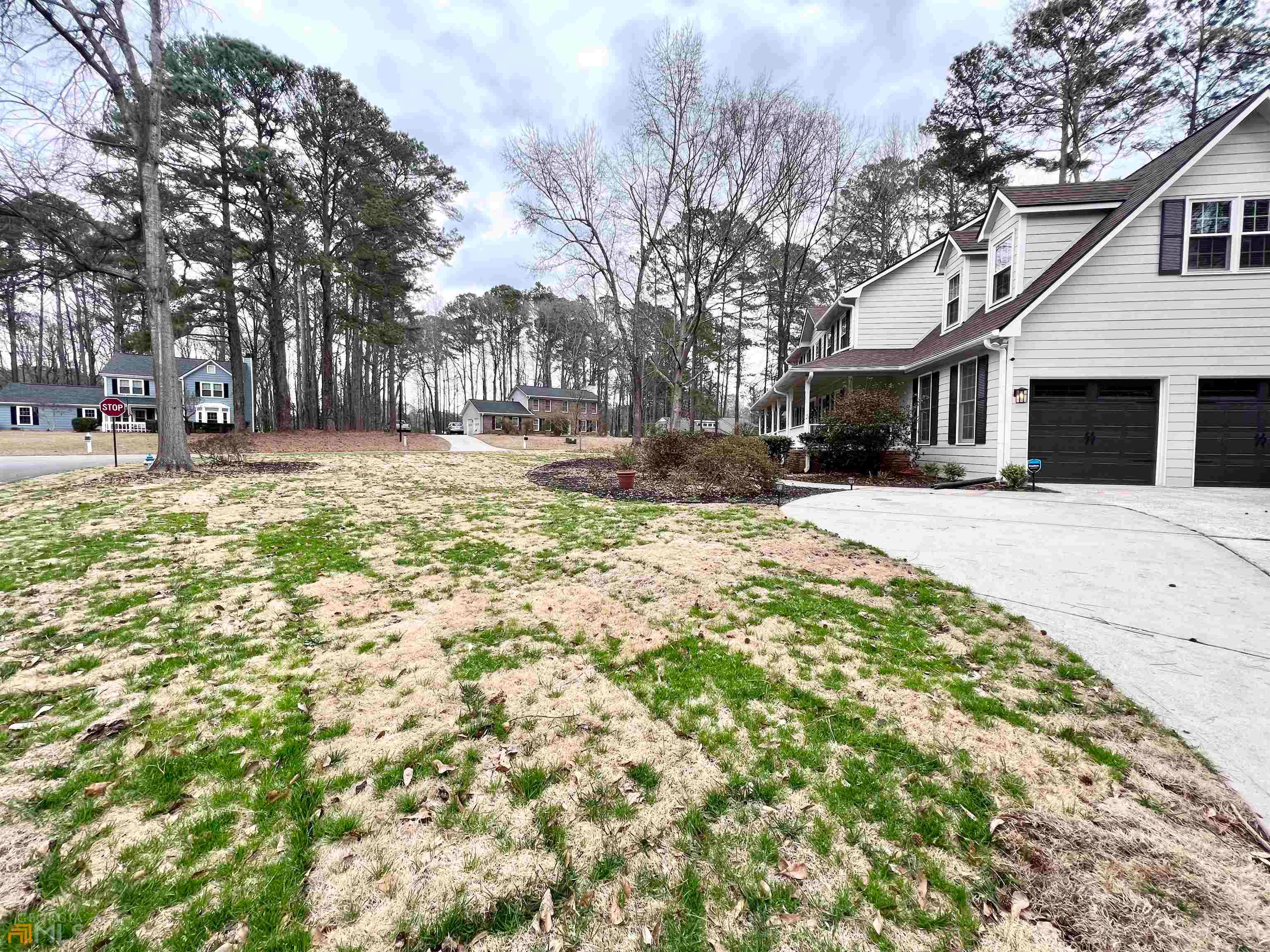 154 Lakeside Drive