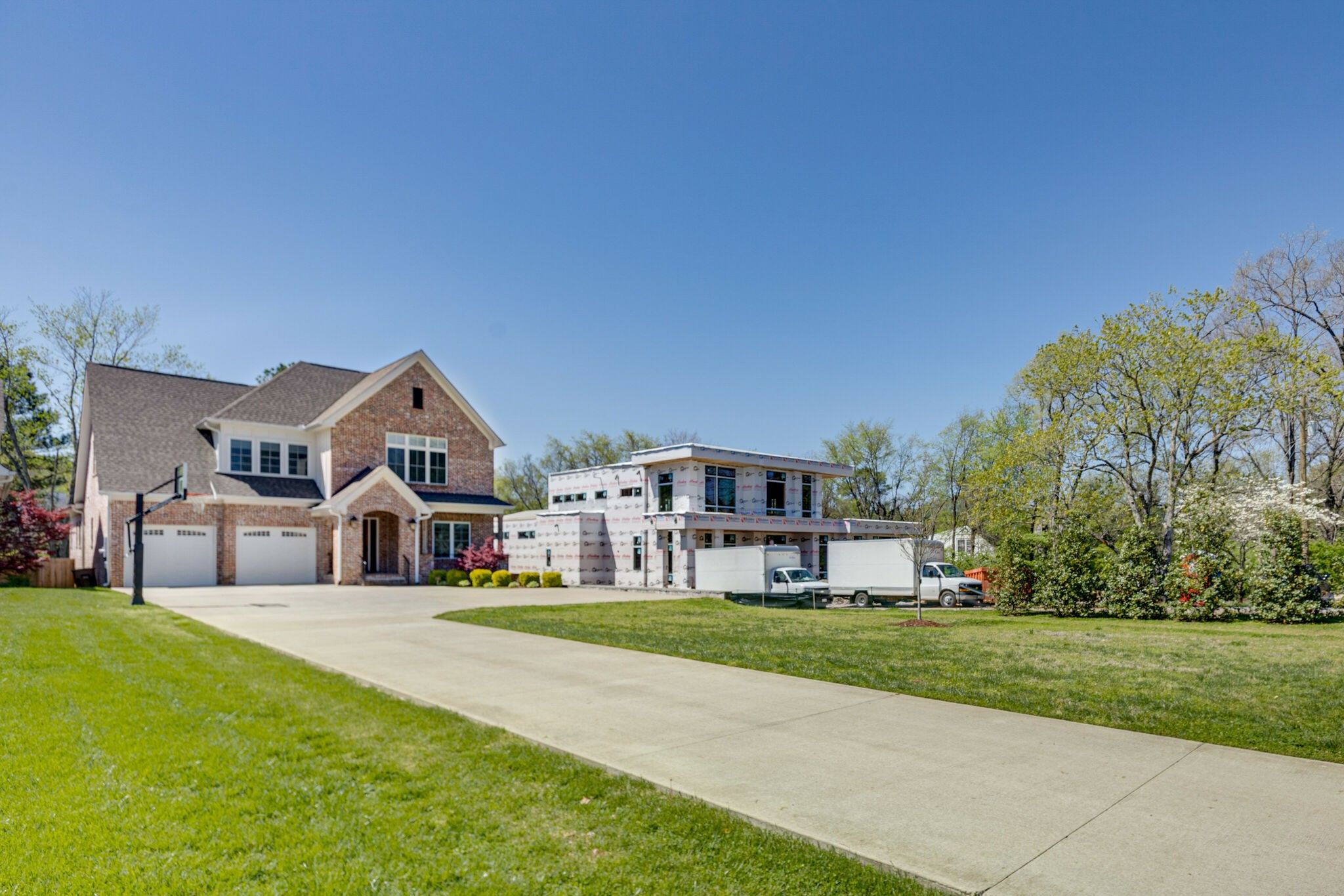 1009 Battery Ln