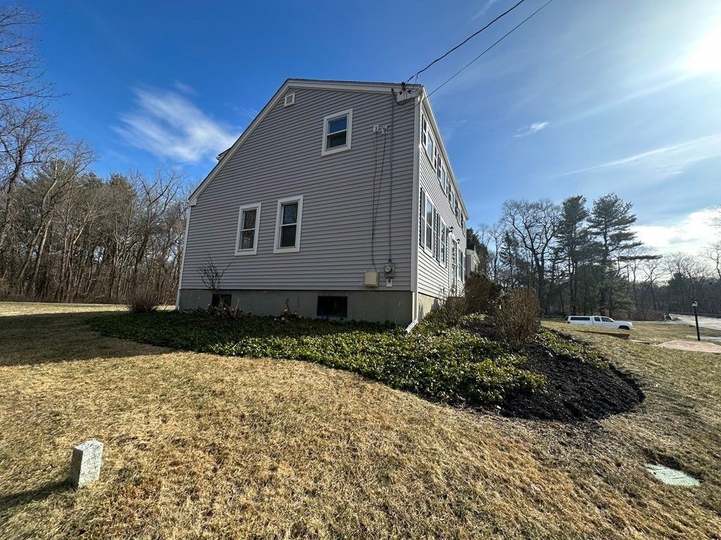 219 Grove St