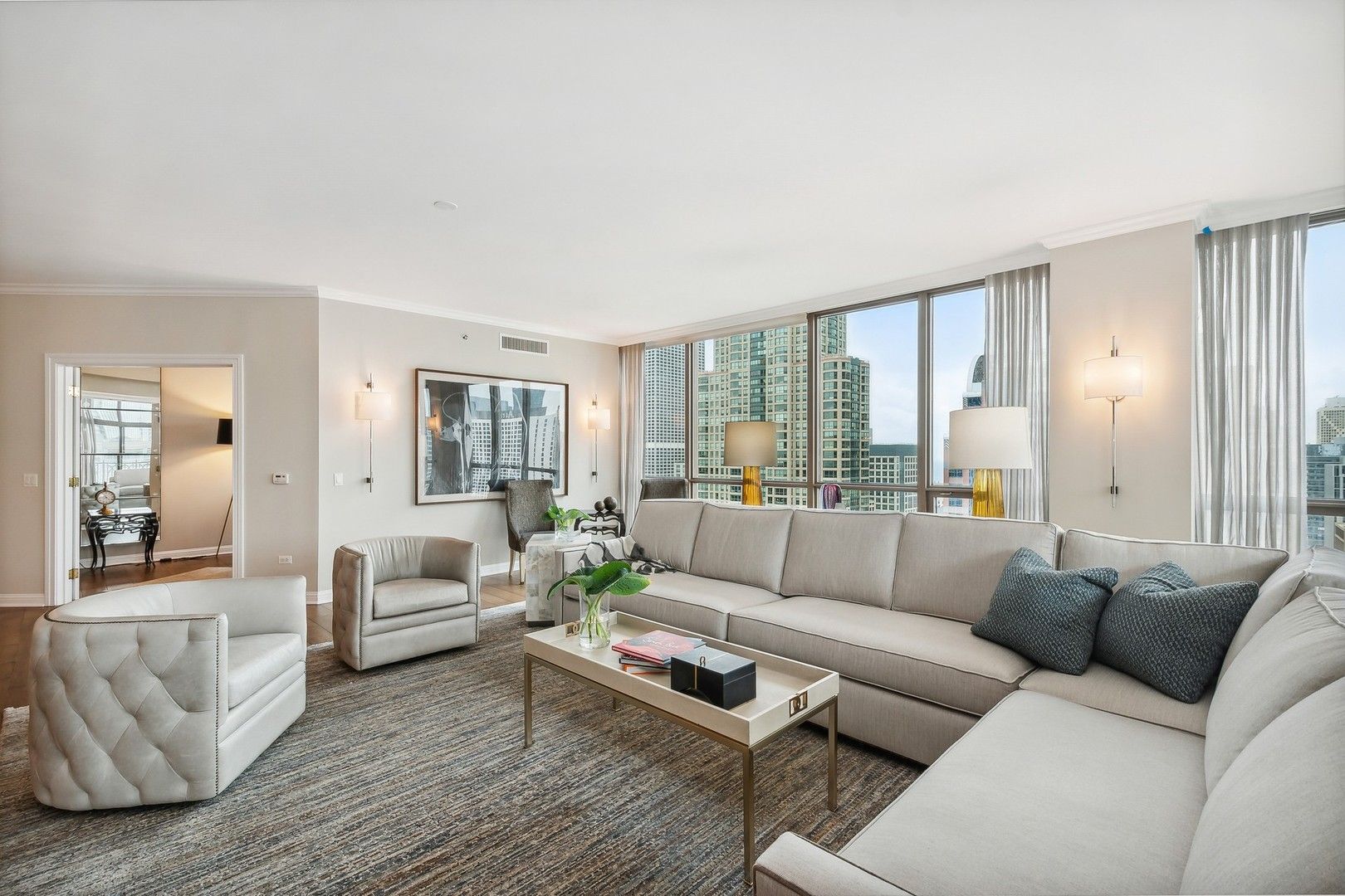 21 E Huron Street