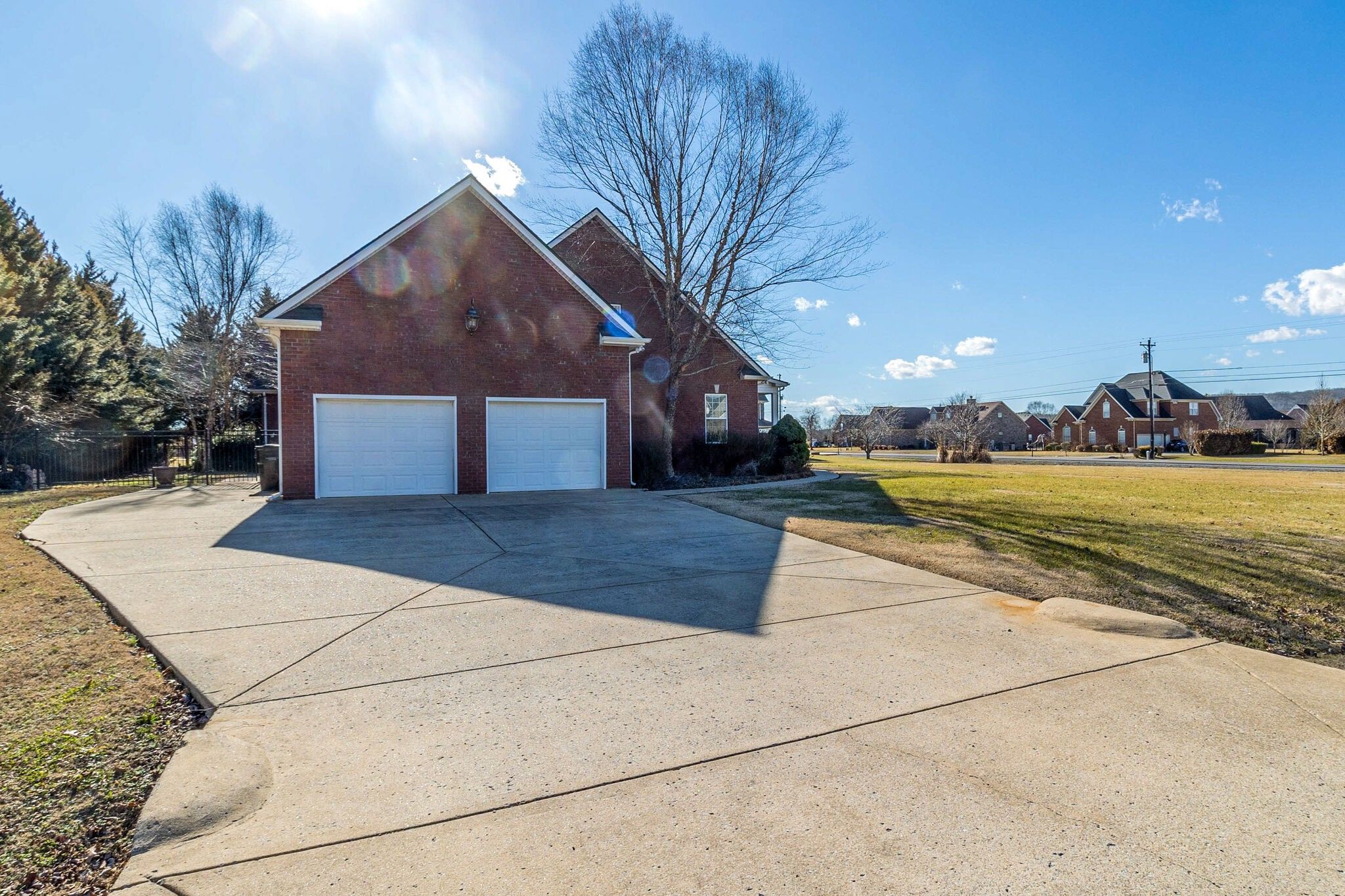 910 Rushmore Dr