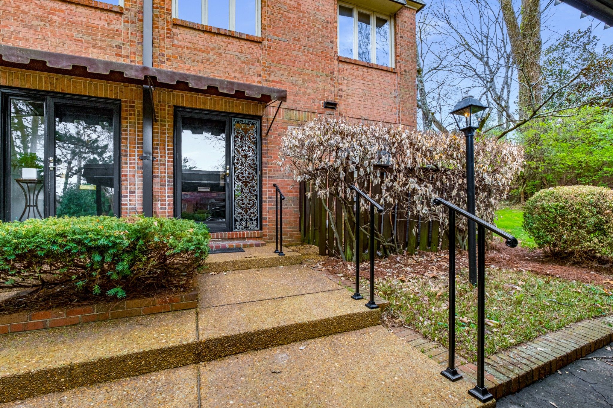 652 Timber Ln
