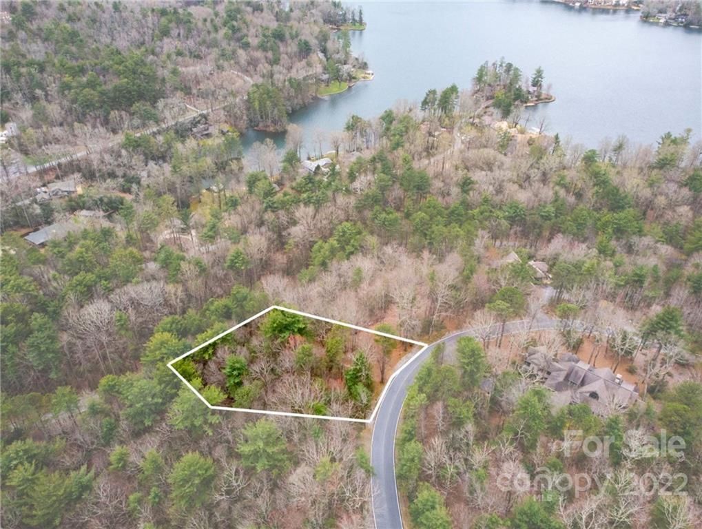 11 Hawk Mountain Road