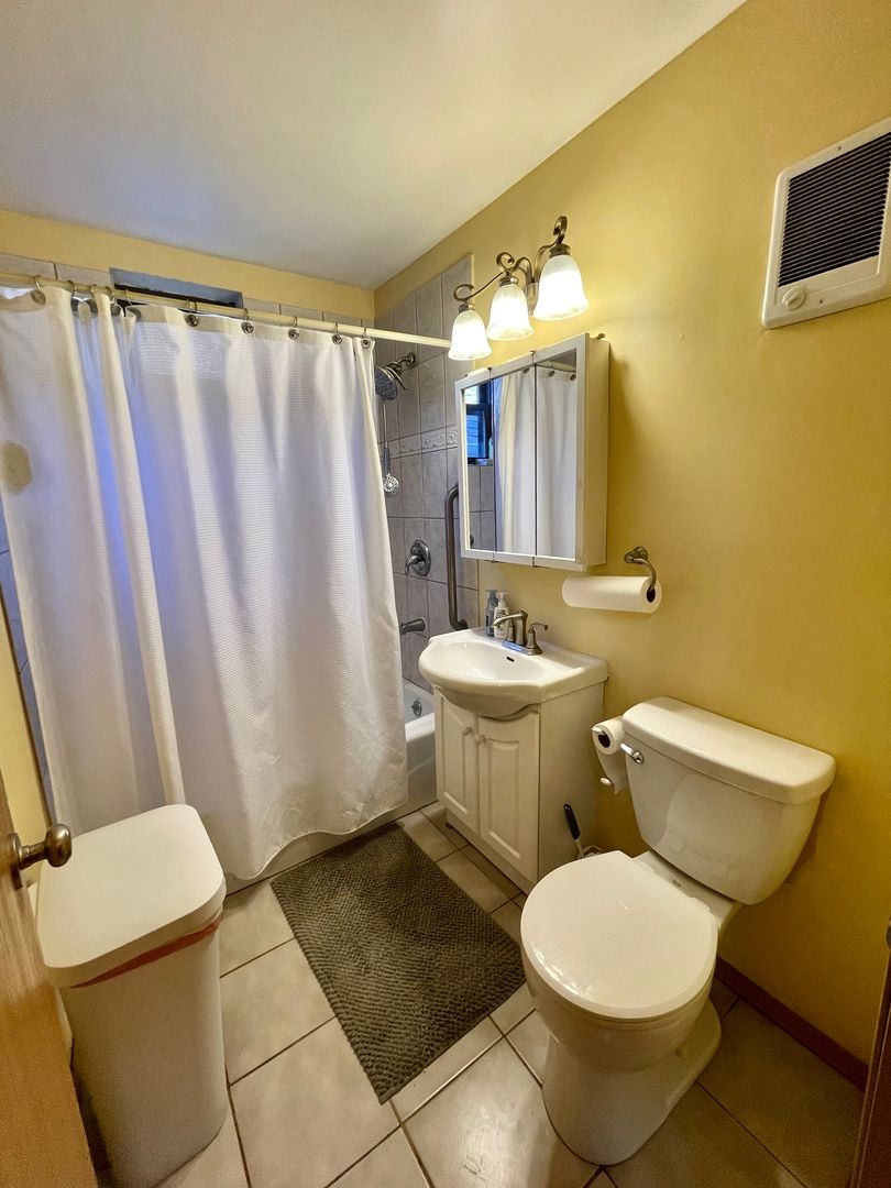 2339 W 24th Street