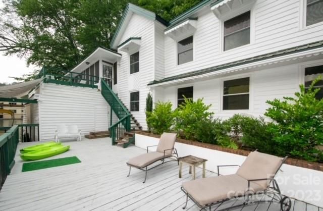 395 Tryon Bay Circle