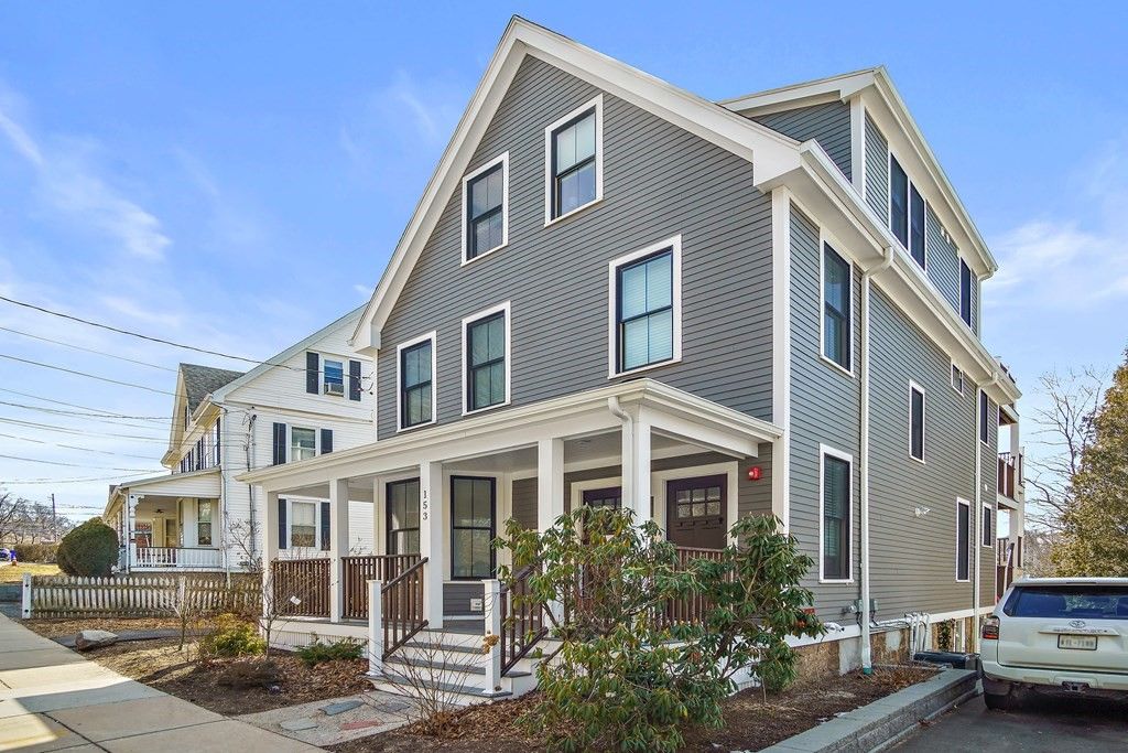 153 Foster St