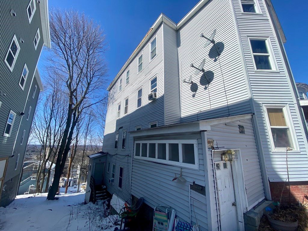 81 Merrifield St