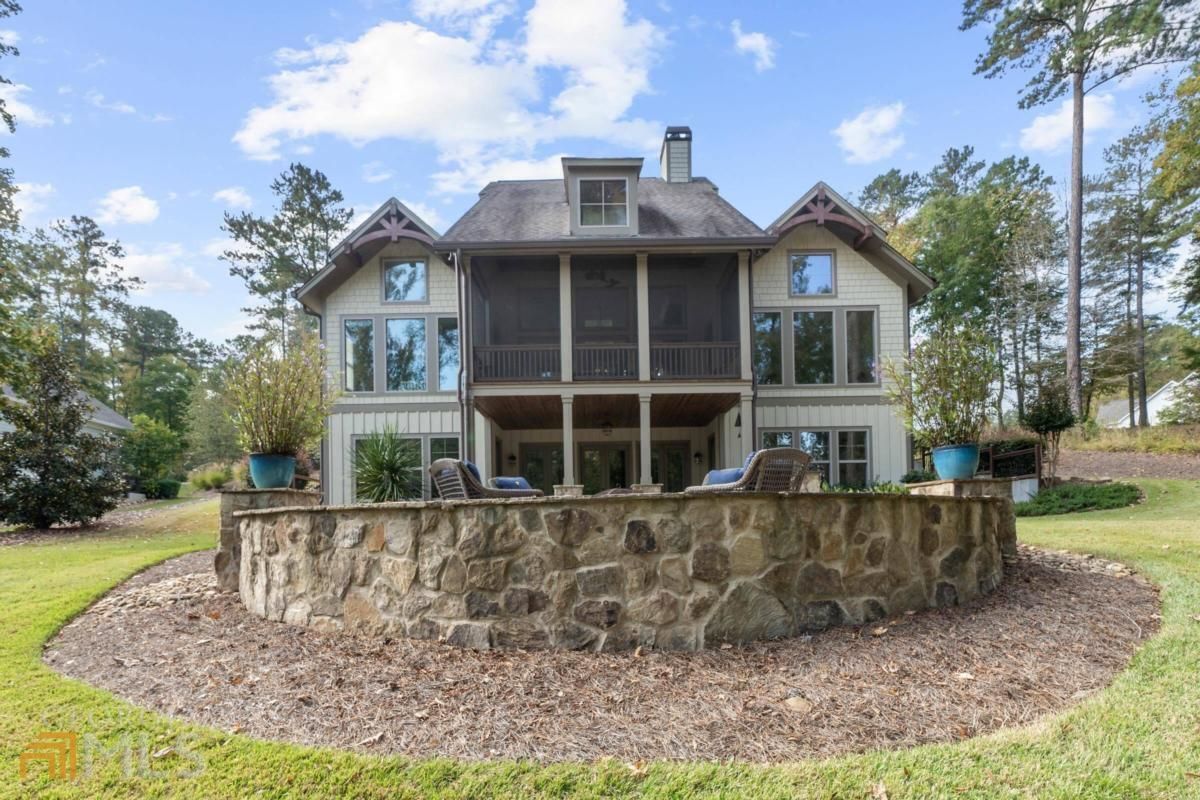 1020 Carnoustie Drive
