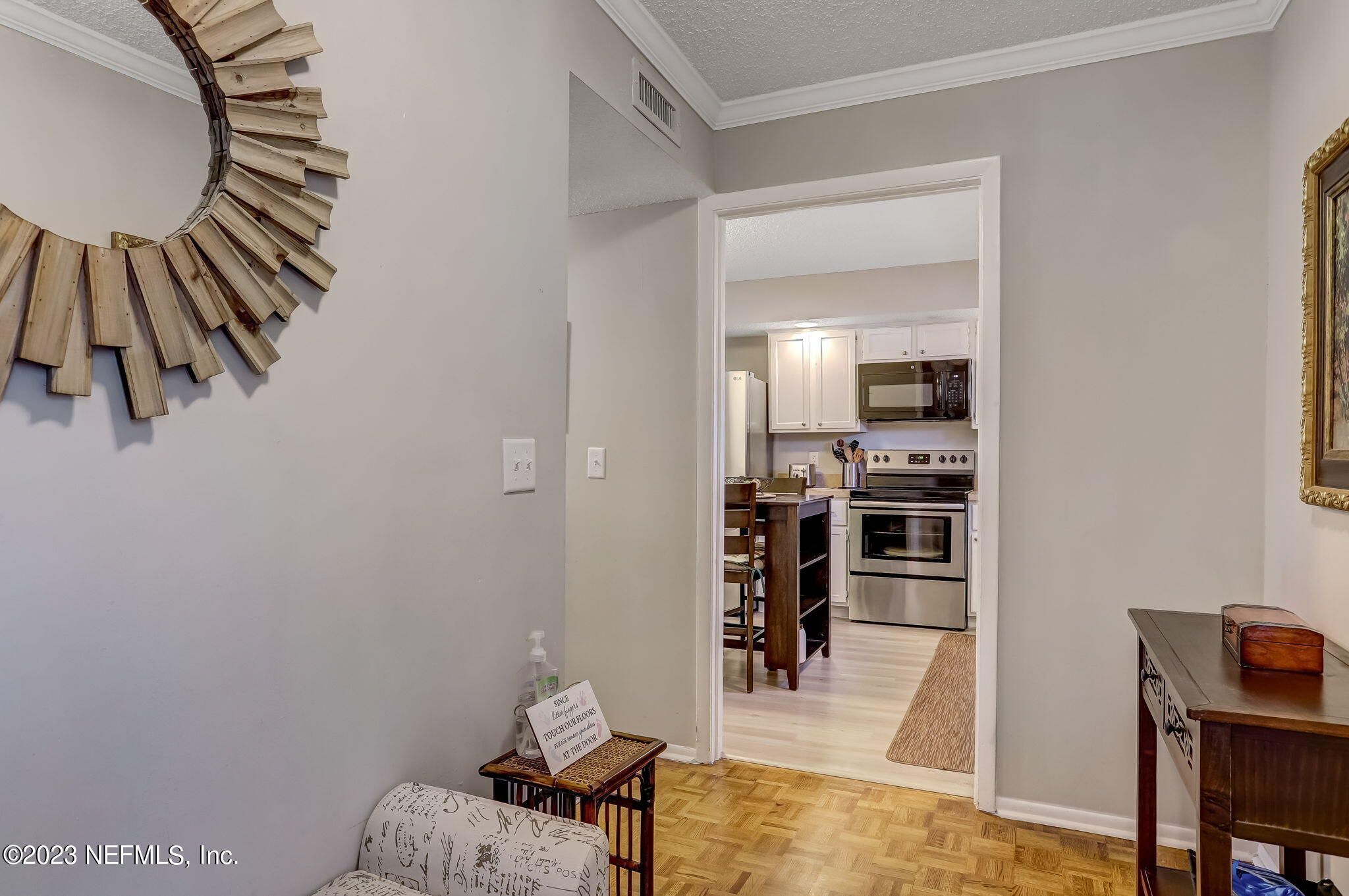 345 Greencastle Dr
