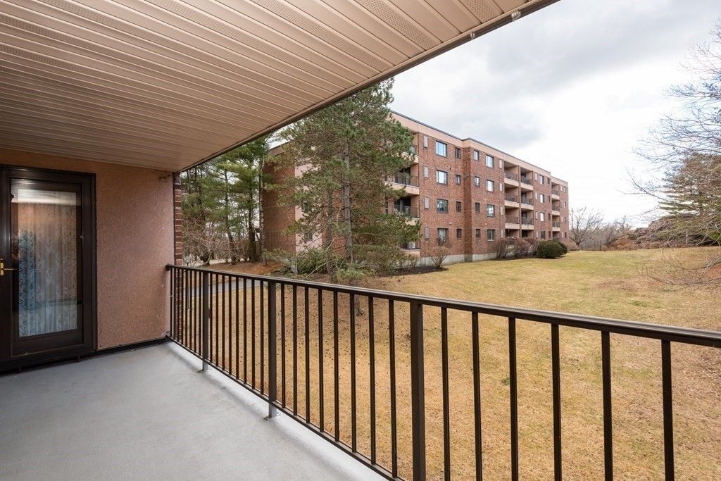 11 Ledgewood Way