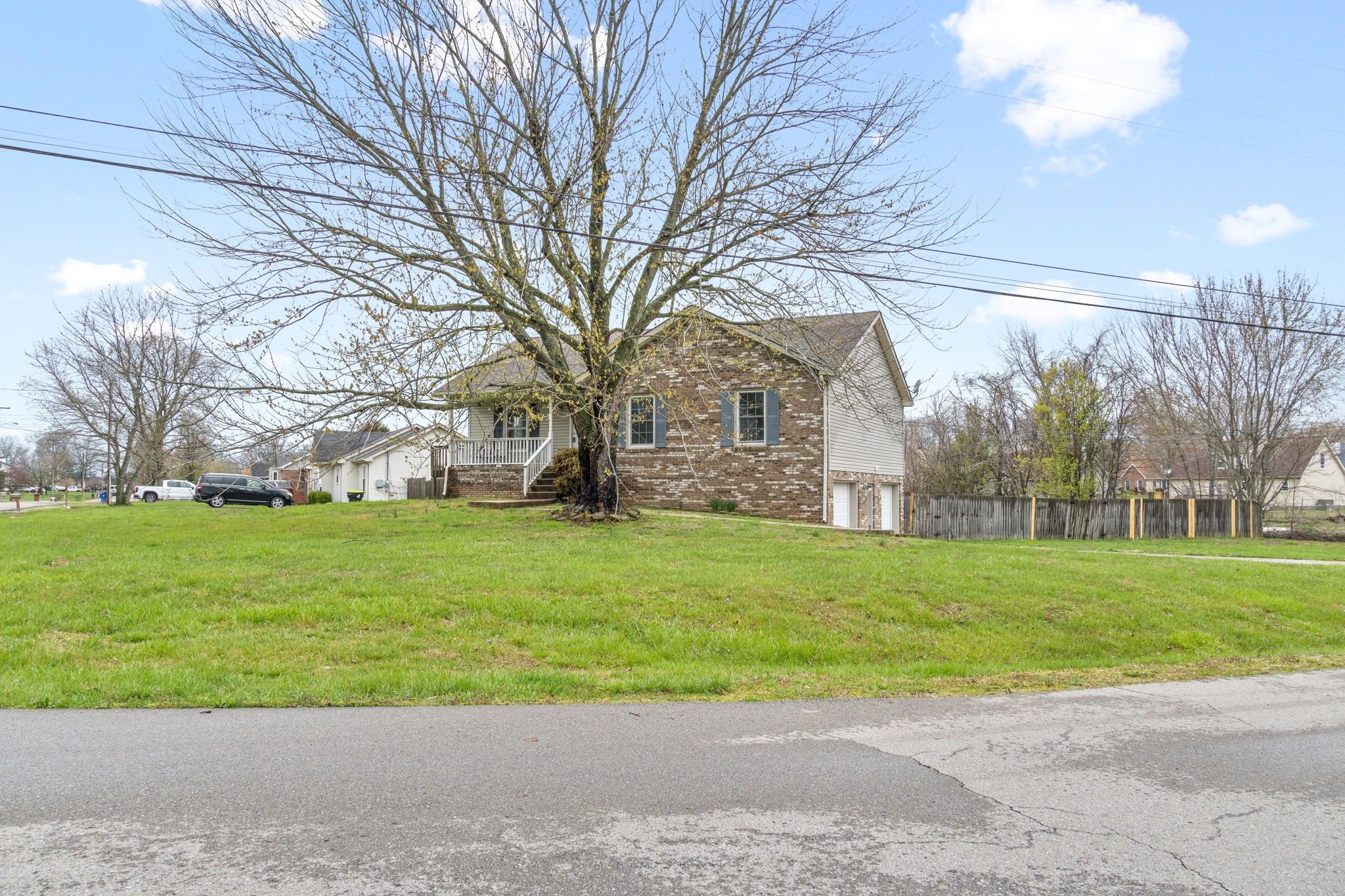3762 Gracelawn Dr