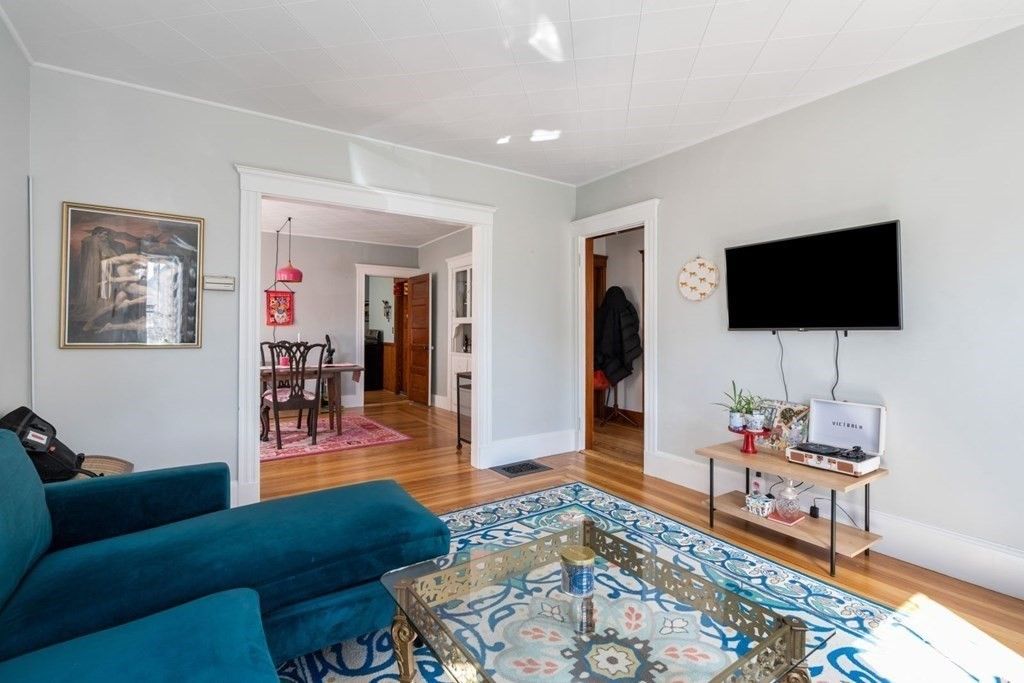 15 Claremon St