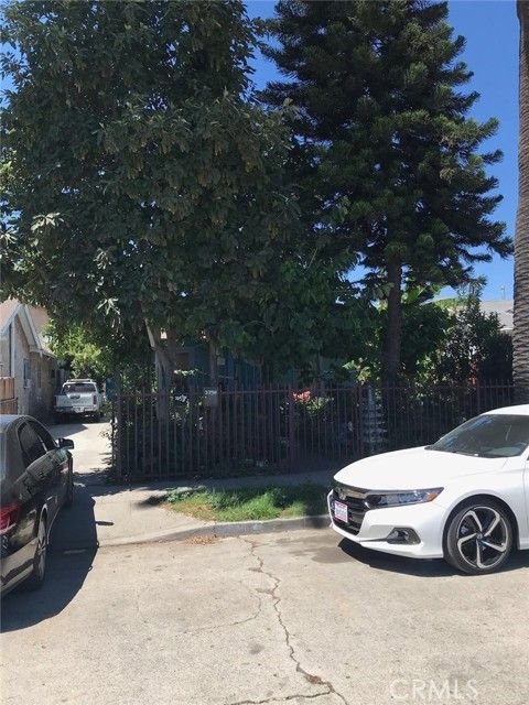 335 W 81st Street