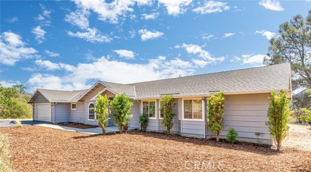 31043 Bobcat Court