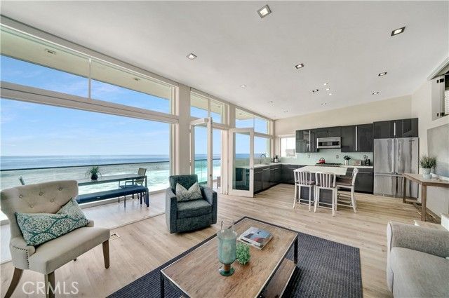 1241 Ocean Front