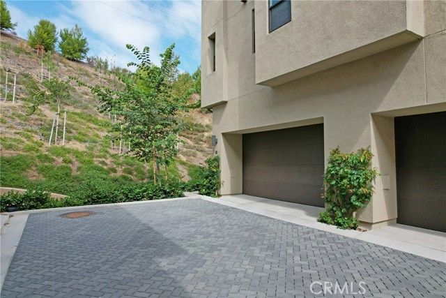 2900  Via Alta Place