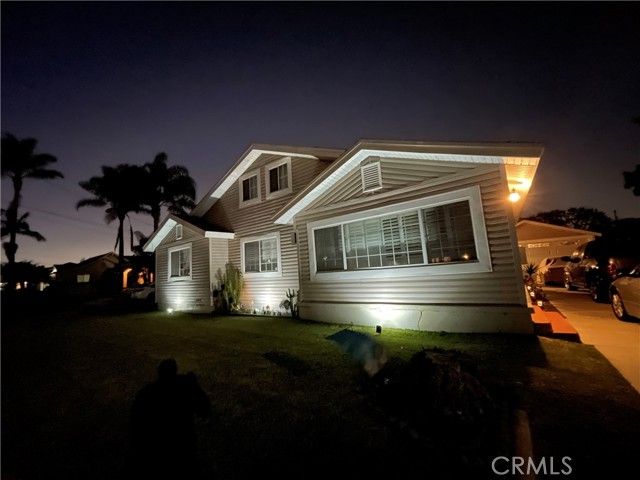 9151 Flower Street