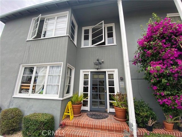 1461 El Camino Real
