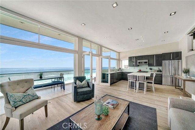 1241 Ocean Front