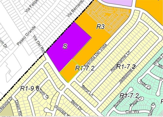 1717 Via Del Rio Avenue