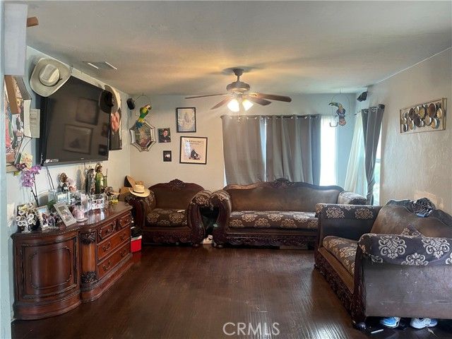 729 W Arbutus Street