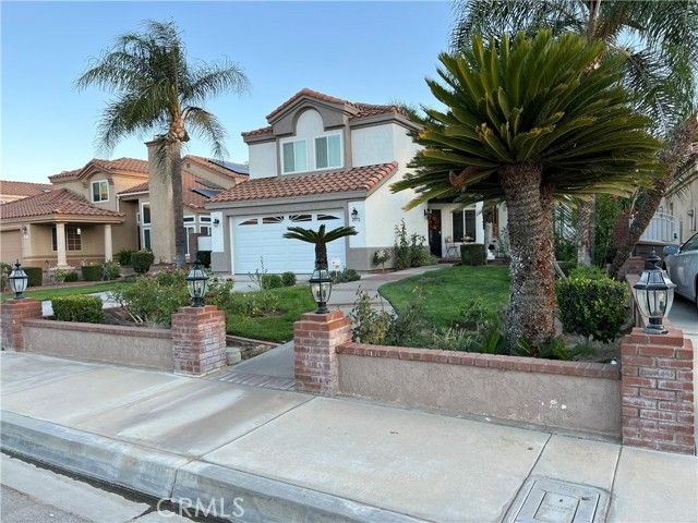 2572 Carbon Court