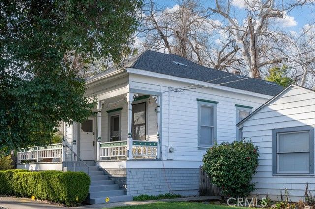 912 Salem Street