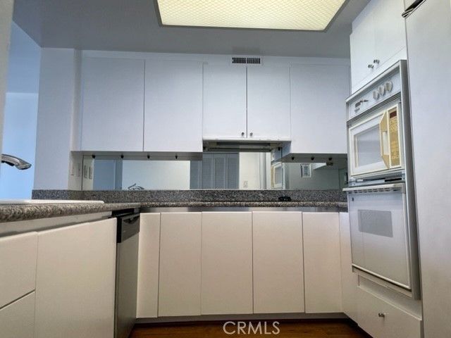 850 E Ocean Boulevard 412
