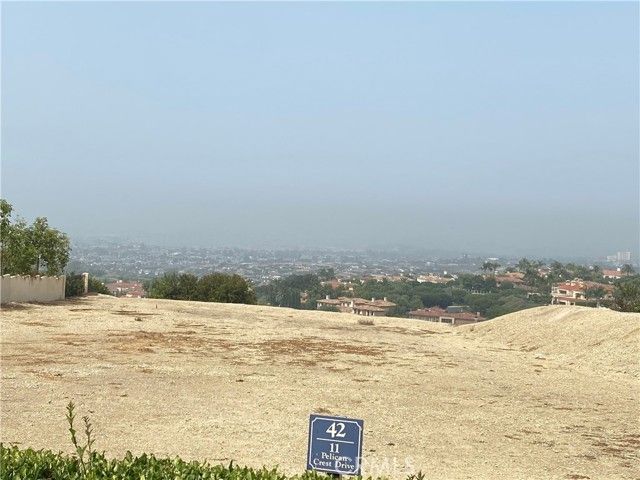 11 Pelican Crest Drive