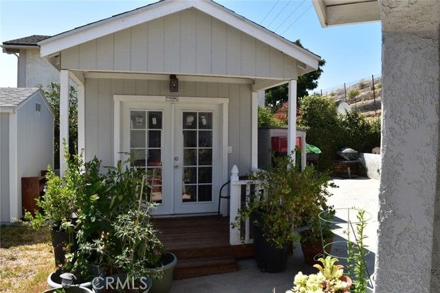 824 W Ashiya Road