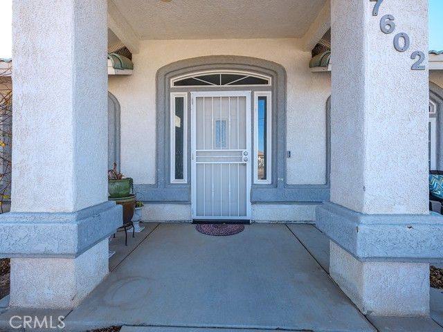 7602 Newhall Avenue