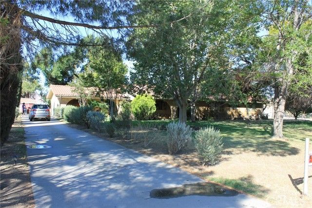 1996 N Ramona Boulevard