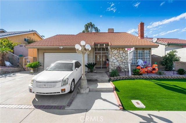 2801 Elena Avenue