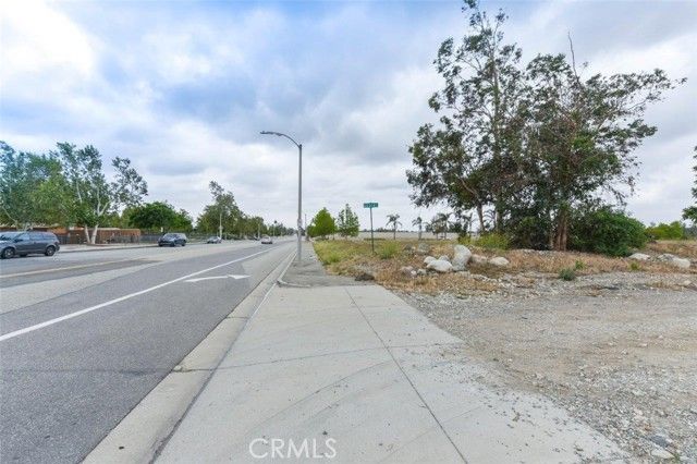 East Avenue
