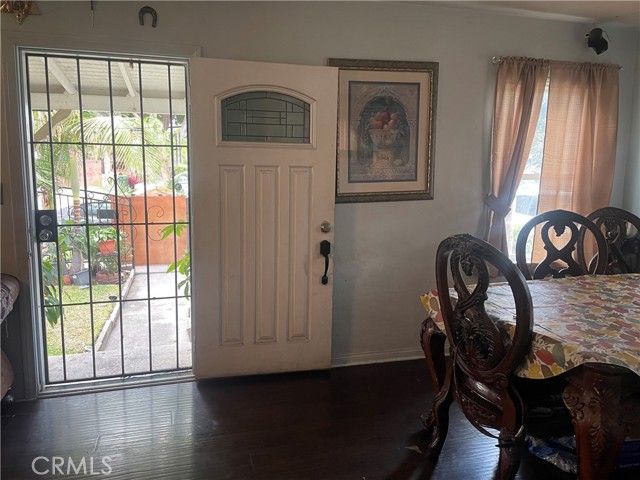729 W Arbutus Street