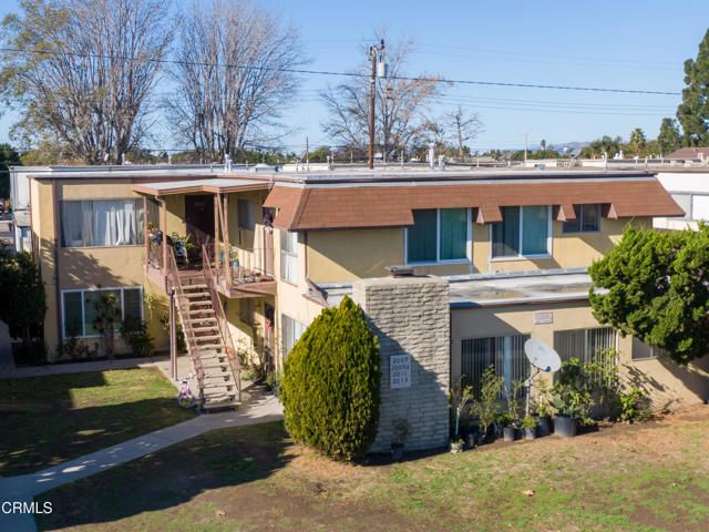 2009 mariposa Street