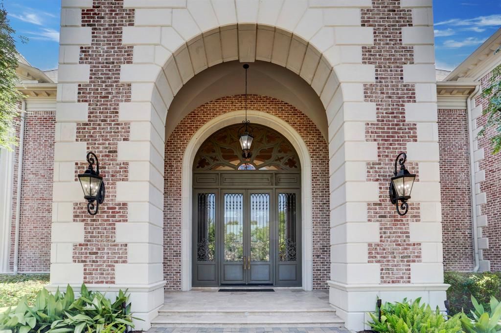 5 Cypress Valley Court