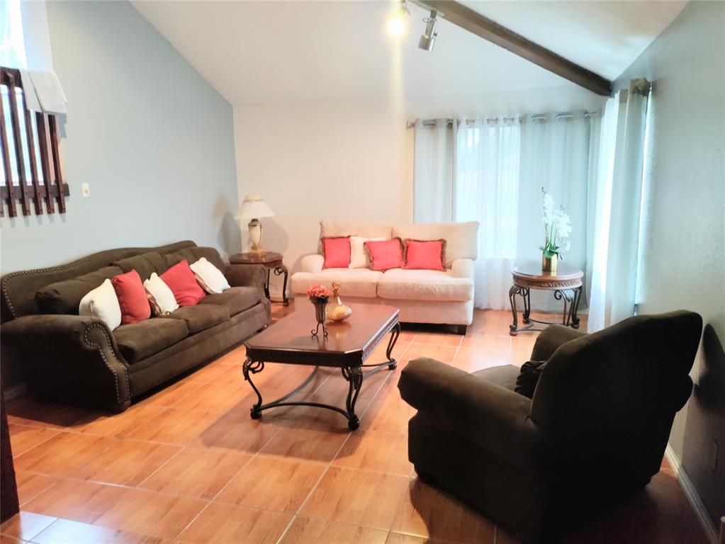 12806 Covey Lane