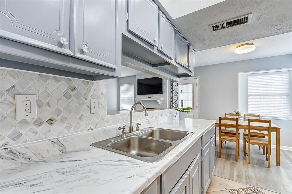 115 Coach Road