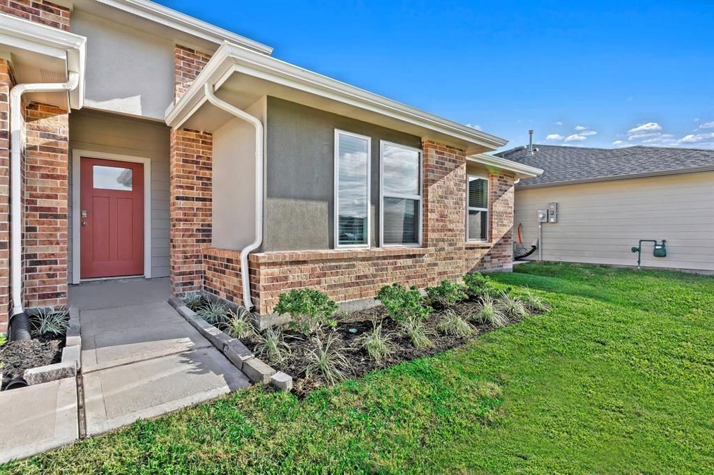 7127 Dawn View Lane