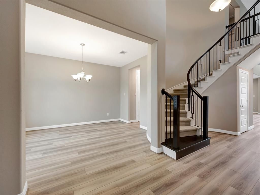 2818 Oakheath Crest Court