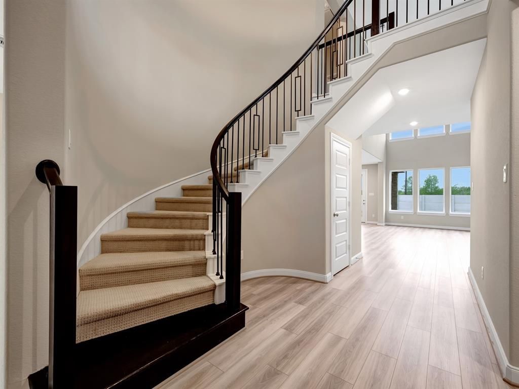 2818 Oakheath Crest Court