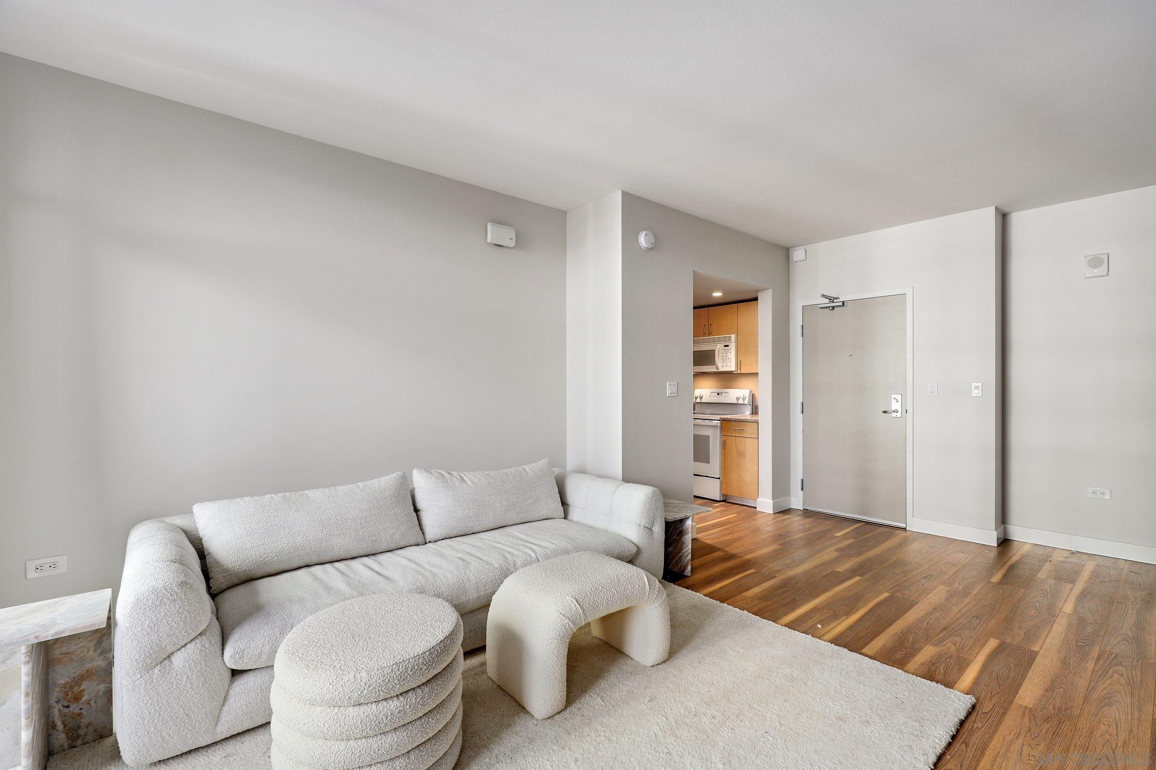 425 W Beech St. 540